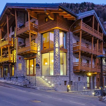 Hotel Aigle Courmayeur Exterior photo