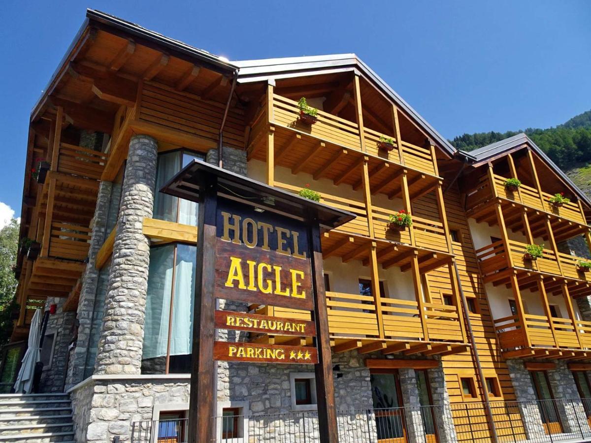 Hotel Aigle Courmayeur Exterior photo